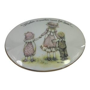 Holly Hobbie 1973 Porcelain Plaque Mother is Another Name for Love Japan Vintage